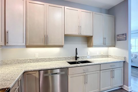 Condo in Bradenton, Florida, 3 bedrooms  № 1804669 - photo 13