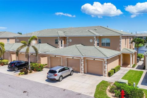 Condo in Bradenton, Florida, 3 bedrooms  № 1804669 - photo 1