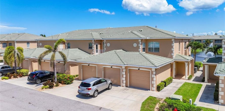Condo in Bradenton, Florida, 3 bedrooms № 1804669