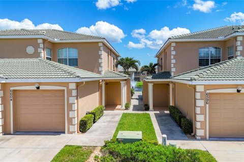 Condo in Bradenton, Florida, 3 bedrooms  № 1804669 - photo 5