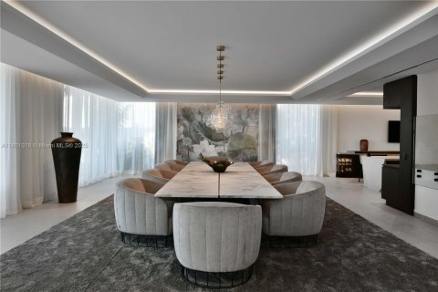 Villa ou maison à vendre à Miami Beach, Floride: 6 chambres, 731.05 m2 № 1779959 - photo 20