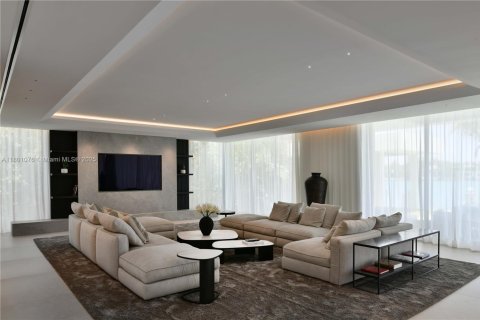 Villa ou maison à vendre à Miami Beach, Floride: 6 chambres, 731.05 m2 № 1779959 - photo 14