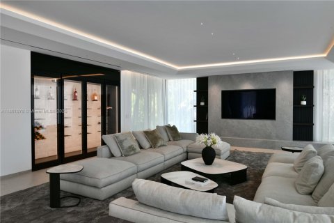 Villa ou maison à vendre à Miami Beach, Floride: 6 chambres, 731.05 m2 № 1779959 - photo 16