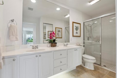Villa ou maison à vendre à Bonita Springs, Floride: 2 chambres, 157.28 m2 № 2142492 - photo 13