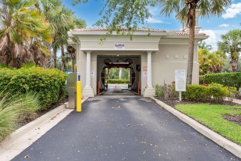 Villa ou maison à vendre à Bonita Springs, Floride: 2 chambres, 157.28 m2 № 2142492 - photo 25