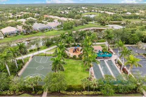 Villa ou maison à vendre à Bonita Springs, Floride: 2 chambres, 157.28 m2 № 2142492 - photo 26