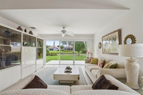 Villa ou maison à vendre à Bonita Springs, Floride: 2 chambres, 157.28 m2 № 2142492 - photo 9
