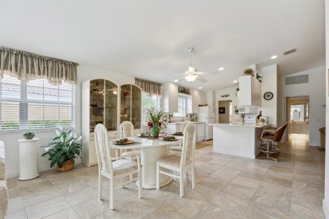 Villa ou maison à vendre à Bonita Springs, Floride: 2 chambres, 157.28 m2 № 2142492 - photo 4