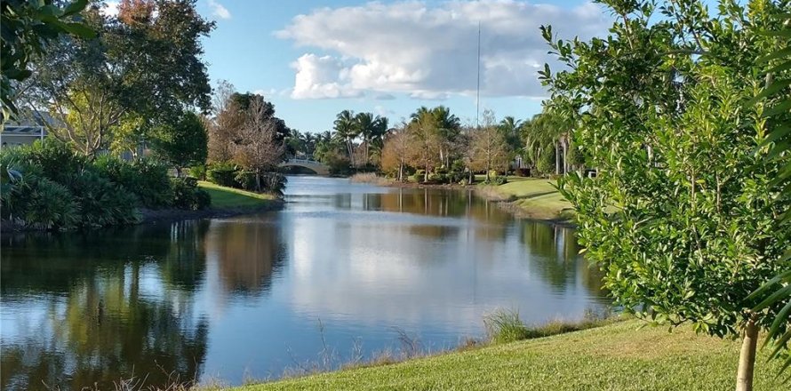 Villa ou maison à Bonita Springs, Floride 2 chambres, 157.28 m2 № 2142492