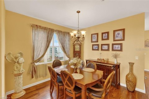 Townhouse in Naples, Florida 4 bedrooms, 169.83 sq.m. № 2432822 - photo 9