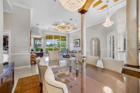 Villa ou maison à vendre à Weston, Floride: 5 chambres, 381.09 m2 № 2072872 - photo 9