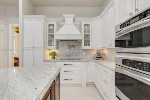 Villa ou maison à vendre à Weston, Floride: 5 chambres, 381.09 m2 № 2072872 - photo 23