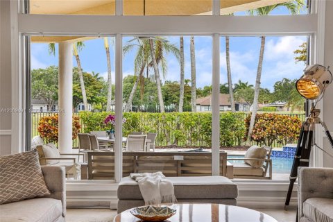 Villa ou maison à vendre à Weston, Floride: 5 chambres, 381.09 m2 № 2072872 - photo 13