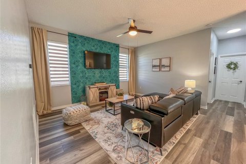 Villa ou maison à vendre à Kissimmee, Floride: 3 chambres, 174.28 m2 № 2402918 - photo 13