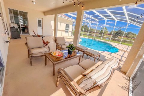 Villa ou maison à vendre à Kissimmee, Floride: 3 chambres, 174.28 m2 № 2402918 - photo 5