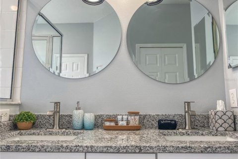 Villa ou maison à vendre à Kissimmee, Floride: 3 chambres, 174.28 m2 № 2402918 - photo 24