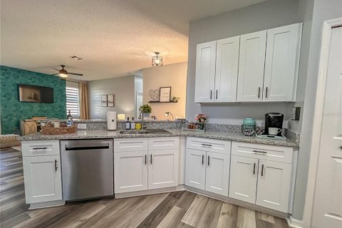 Villa ou maison à vendre à Kissimmee, Floride: 3 chambres, 174.28 m2 № 2402918 - photo 19