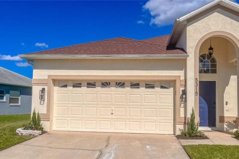 Villa ou maison à vendre à Kissimmee, Floride: 3 chambres, 174.28 m2 № 2402918 - photo 2