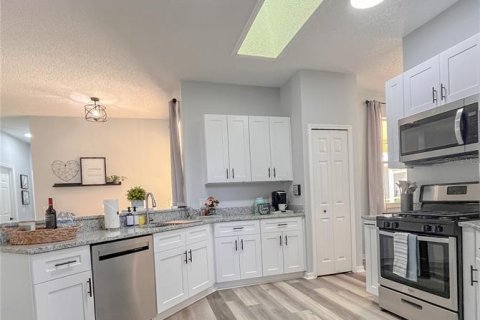 Villa ou maison à vendre à Kissimmee, Floride: 3 chambres, 174.28 m2 № 2402918 - photo 17