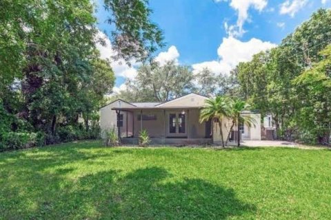 House in Orlando, Florida 2 bedrooms, 116.03 sq.m. № 1882915 - photo 19