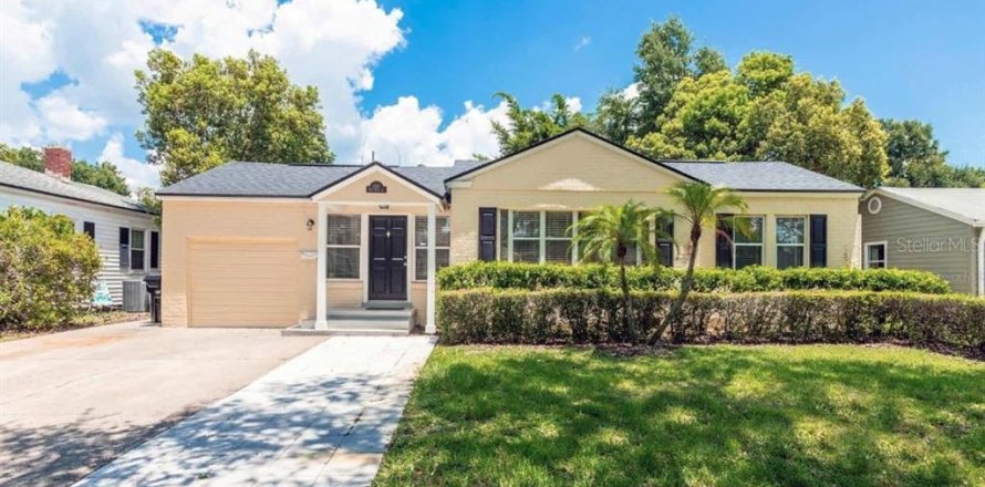 House in Orlando, Florida 2 bedrooms, 116.03 sq.m. № 1882915