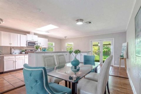 House in Orlando, Florida 2 bedrooms, 116.03 sq.m. № 1882915 - photo 8