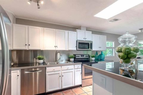 House in Orlando, Florida 2 bedrooms, 116.03 sq.m. № 1882915 - photo 4