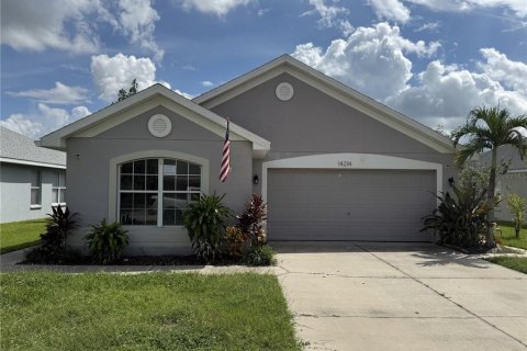 Casa en Wimauma, Florida 3 dormitorios, 172.33 m2 № 2385612