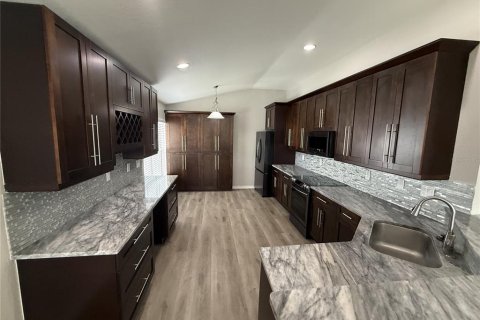 Casa en venta en Wimauma, Florida, 3 dormitorios, 172.33 m2 № 2385612 - foto 9