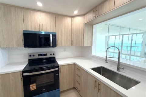 Copropriété à louer à Miami Beach, Floride: 1 chambre, 86.4 m2 № 2018019 - photo 11