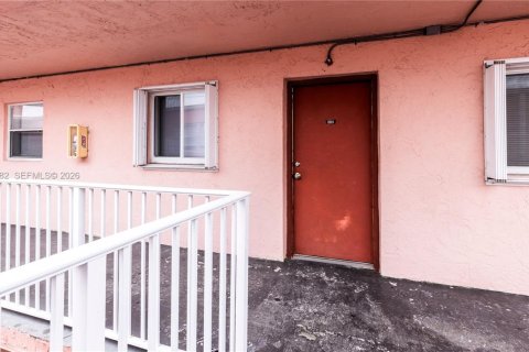Купить кондоминиум в Майами, Флорида 2 спальни, 74.32м2, № 2054525 - фото 14