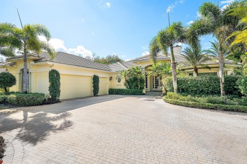 House in Palm Beach Gardens, Florida 4 bedrooms, 346.43 sq.m. № 2271714