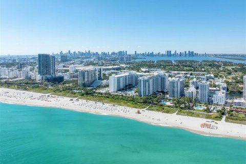Condominio en venta en Miami Beach, Florida, 2 dormitorios, 152.36 m2 № 2081951 - foto 30