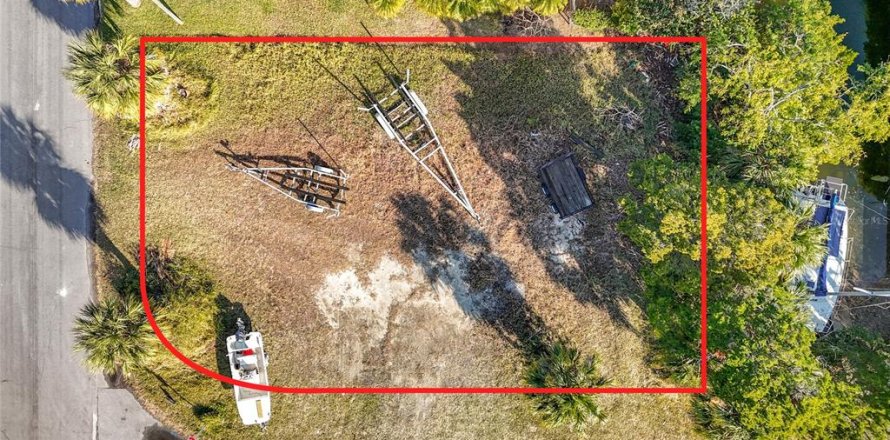 Terreno en Hernando Beach, Florida № 1717653