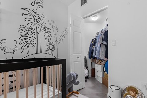 Condominio en alquiler en Miami, Florida, 2 dormitorios, 90.77 m2 № 1953712 - foto 22