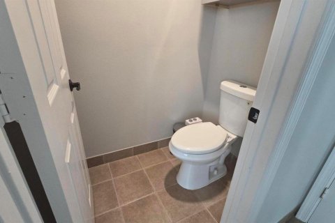 House in Margate, Florida 3 bedrooms, 182.09 sq.m. № 2084203 - photo 20