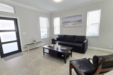 House in Margate, Florida 3 bedrooms, 182.09 sq.m. № 2084203 - photo 2