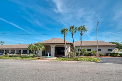 Condominio en alquiler en Saint Petersburg, Florida, 2 dormitorios, 93.83 m2 № 1824679 - foto 5