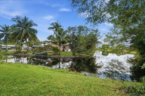 Adosado en alquiler en Pembroke Pines, Florida, 3 dormitorios, 136.75 m2 № 2415623 - foto 29