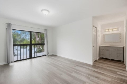 Touwnhouse à louer à Pembroke Pines, Floride: 3 chambres, 136.75 m2 № 2415623 - photo 17