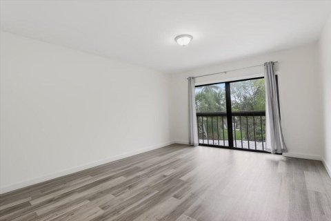 Touwnhouse à louer à Pembroke Pines, Floride: 3 chambres, 136.75 m2 № 2415623 - photo 19