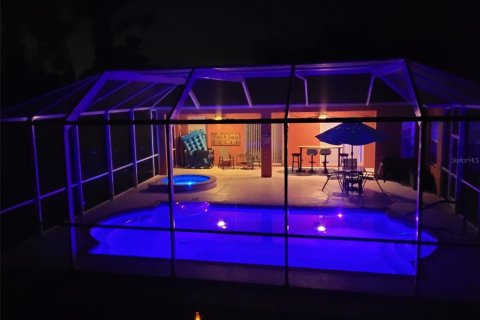 Villa ou maison à vendre à North Port, Floride: 3 chambres, 219.99 m2 № 2349950 - photo 8