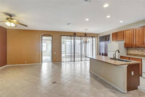 House in Hudson, Florida 3 bedrooms, 183.85 sq.m. № 2156655 - photo 14