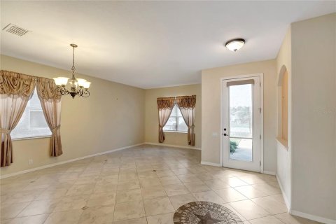 House in Hudson, Florida 3 bedrooms, 183.85 sq.m. № 2156655 - photo 8