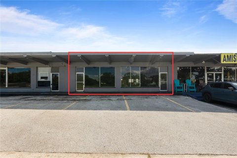 Immobilier commercial à louer à Clermont, Floride: 230.4 m2 № 2419816 - photo 2