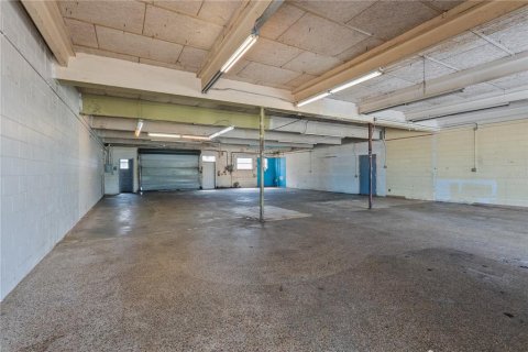 Immobilier commercial à louer à Clermont, Floride: 230.4 m2 № 2419816 - photo 9