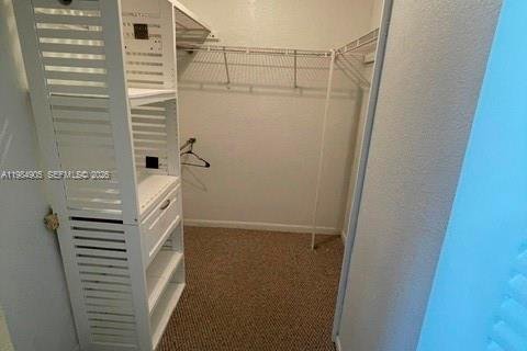 Touwnhouse à louer à Opa-locka, Floride: 3 chambres, 117.34 m2 № 2045902 - photo 11