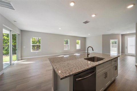 Villa ou maison à vendre à Rotonda, Floride: 4 chambres, 184.88 m2 № 2096516 - photo 28