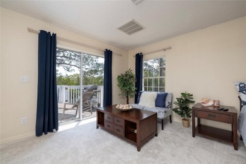House in Tarpon Springs, Florida 3 bedrooms, 282.52 sq.m. № 1519443 - photo 25