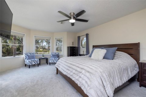 House in Tarpon Springs, Florida 3 bedrooms, 282.52 sq.m. № 1519443 - photo 15